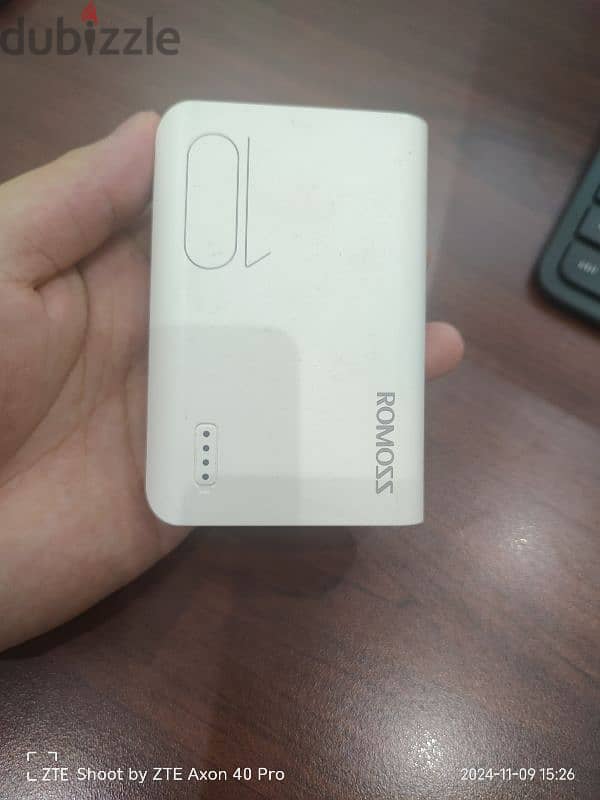 Romoss 10,000mAh Portable Power Bank 1