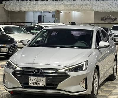 Hyundai Elantra 2019