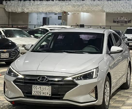 Hyundai Elantra 2019 0