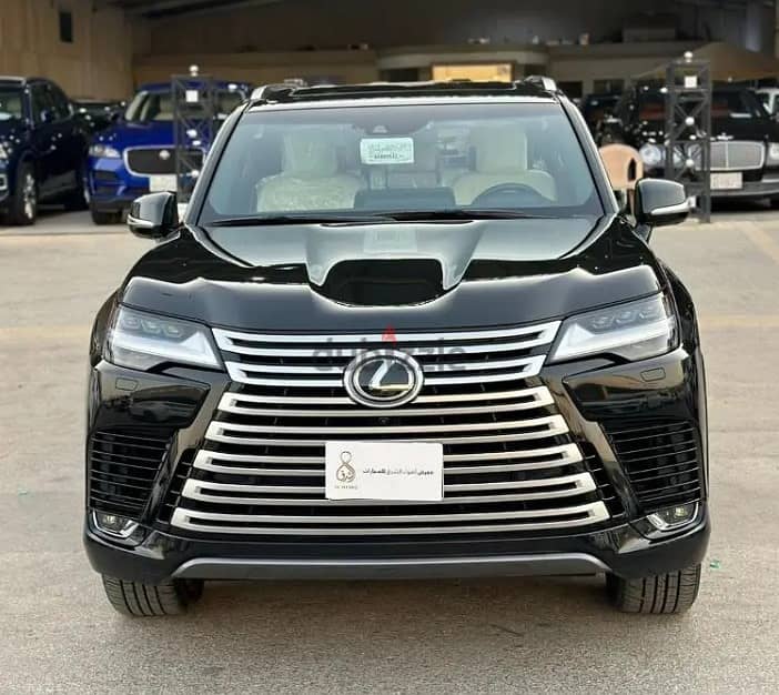 Lexus LX600 2022 0