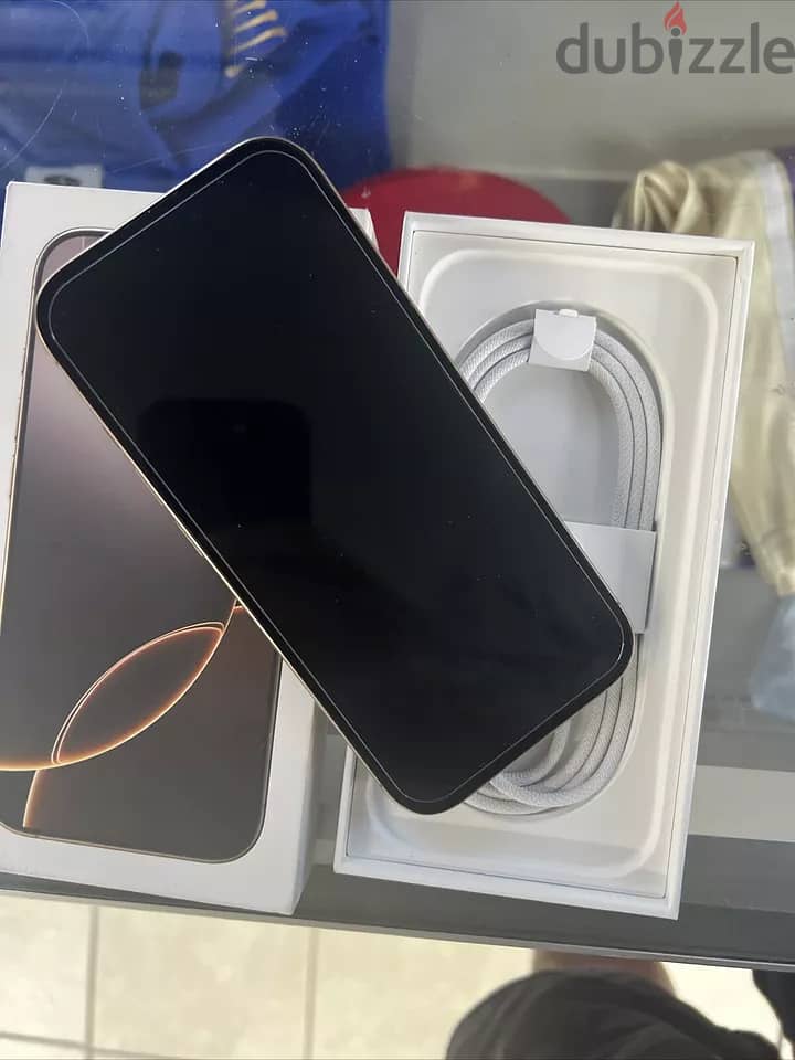 iPhone 16 Pro 256GB Desert Titanium 2