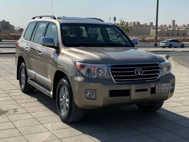 Toyota Land Cruiser GXR 2014 0