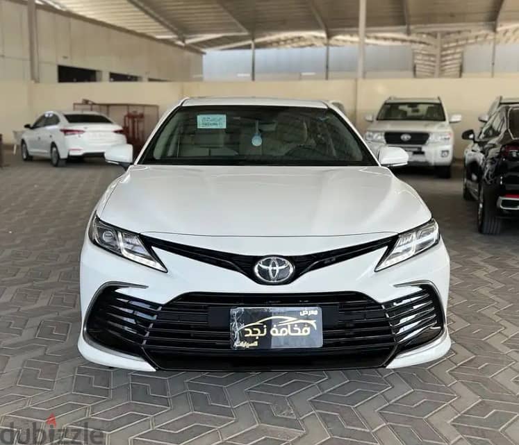 Toyota Camry LE 2024 0