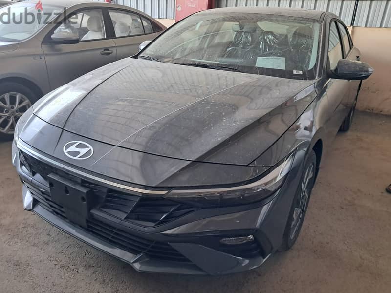 Hyundai Elantra 2025 0