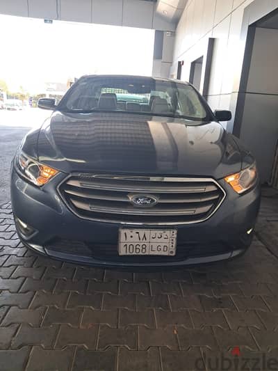 Ford Taurus 2018