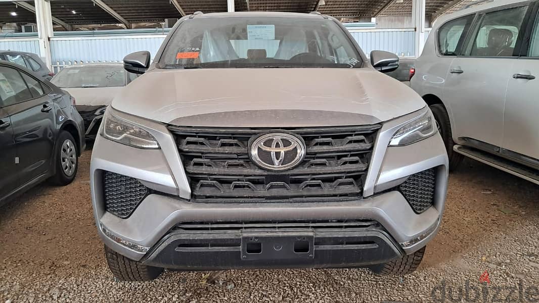 Toyota Fortuner 2024 (Diesel) 0