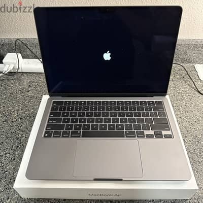 MacBook Air 13.6" Laptop - Apple M2 chip - 8GB Memory - 256GB SSD