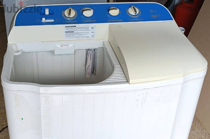 Durable LG 6kg Manual Washing Machine – Efficient Washing and Spinning 2