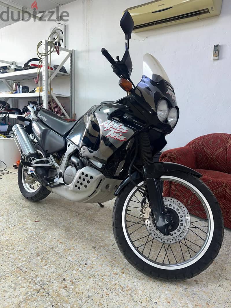 Honda XRV 750 Africa Twin Please whatsapp on +79267750853 0