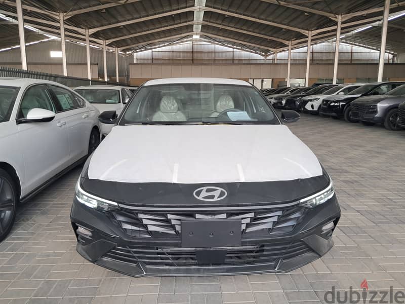 Hyundai Elantra smart 2025 0