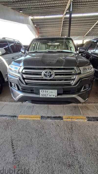 Toyota Land Cruiser gxr 2018