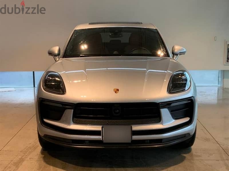 ‎‏2024 PORSCHE MACAN 0