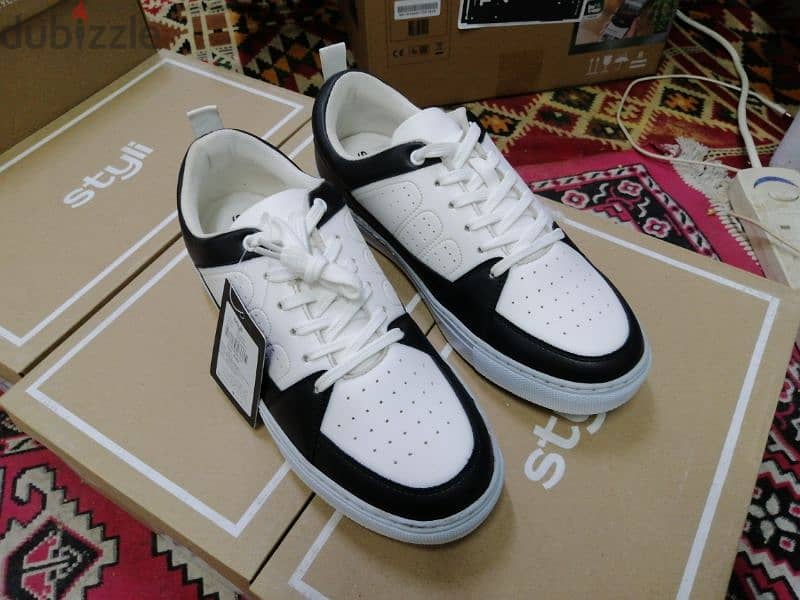 Men's sneakers New 0