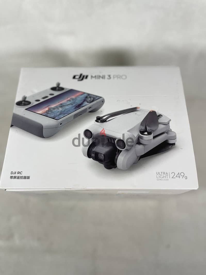 DJI - Mini 3 Pro Drone with Remote Control - Gray 0