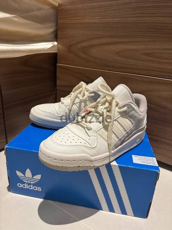 Authentic Adidas Forum Low Shoes 0