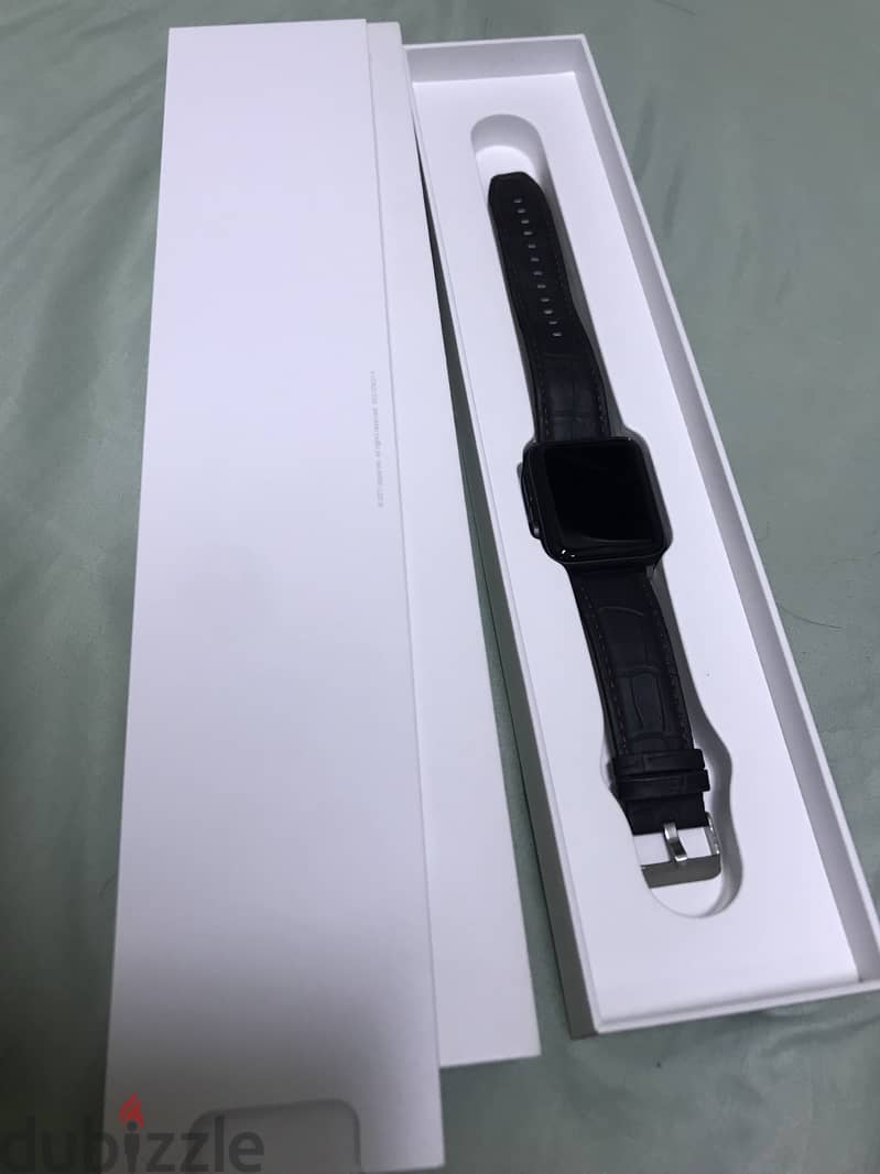 Apple Watch series 3 42mm 4