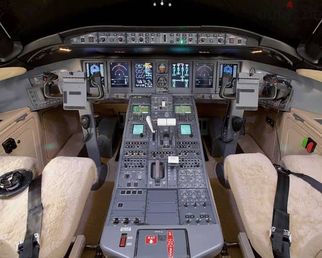 2002 BOMBARDIER GLOBAL EXPRESS $10.750. 000 0