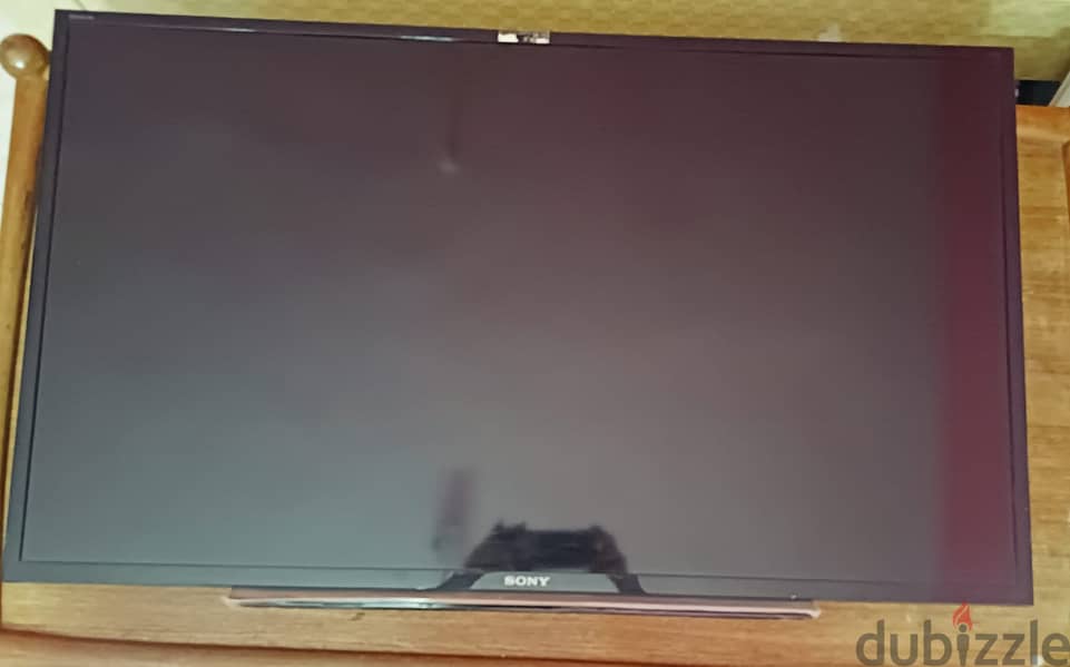 SONY BRAVIA R47B 40-inch LED TV(Price is negotiable) 1