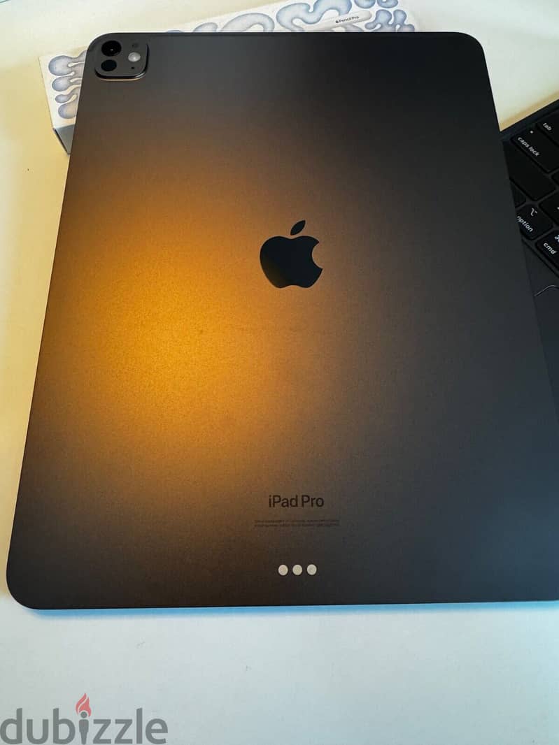 Apple iPad Pro 13 inch 1