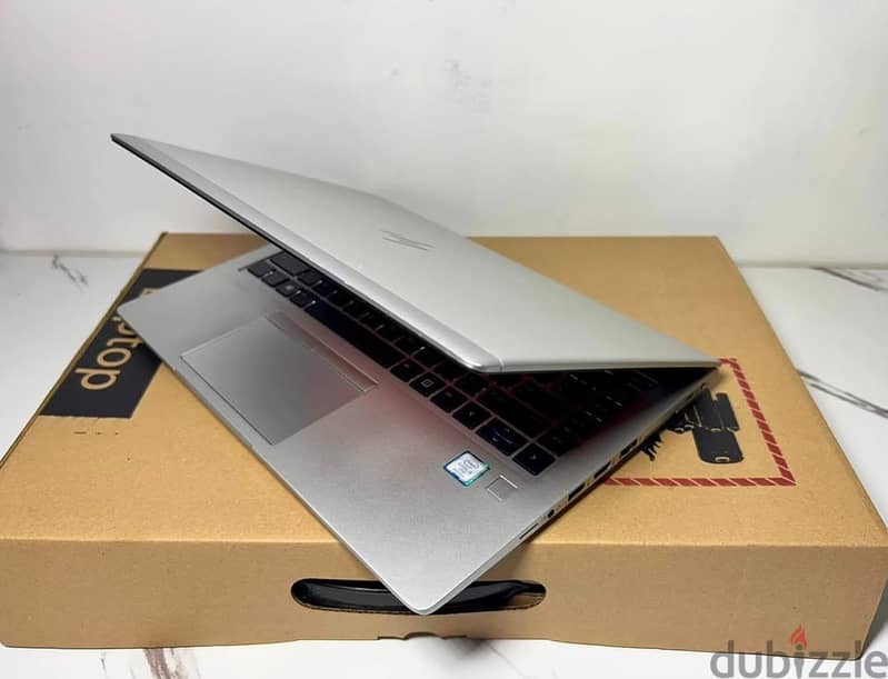 HP EliteBook-RAM: 16GB-Screen: 15.6 inch with TouchScreen  4