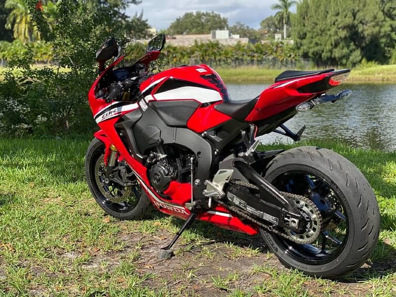 2019 Honda CBR1000RR 0