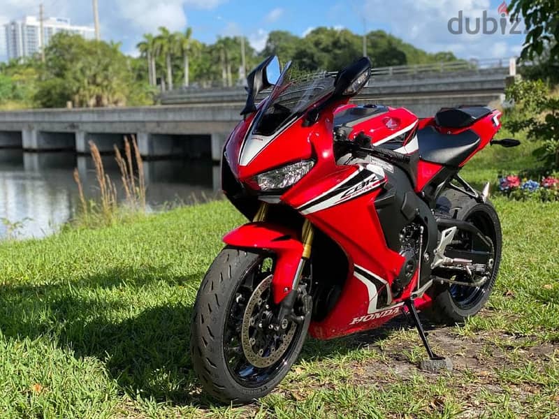 2019 Honda CBR1000RR 1