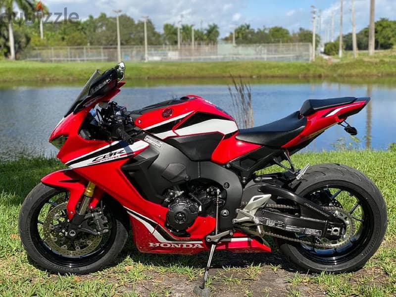 2019 Honda CBR1000RR 2