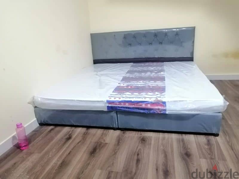 Bed and mattress new 17