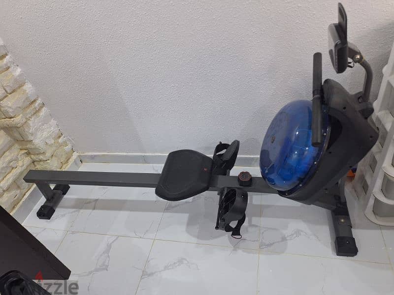 rowing machine in excellent condition 0