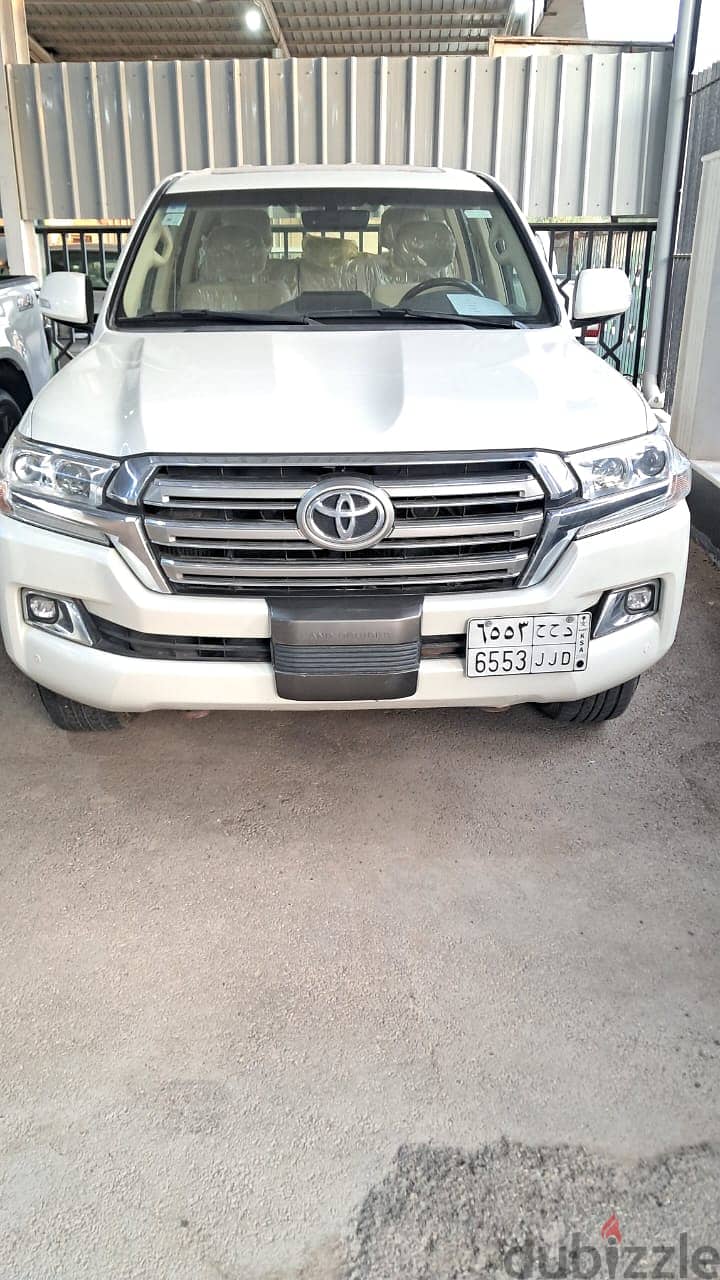 Toyota Land Cruiser 6 2017 0