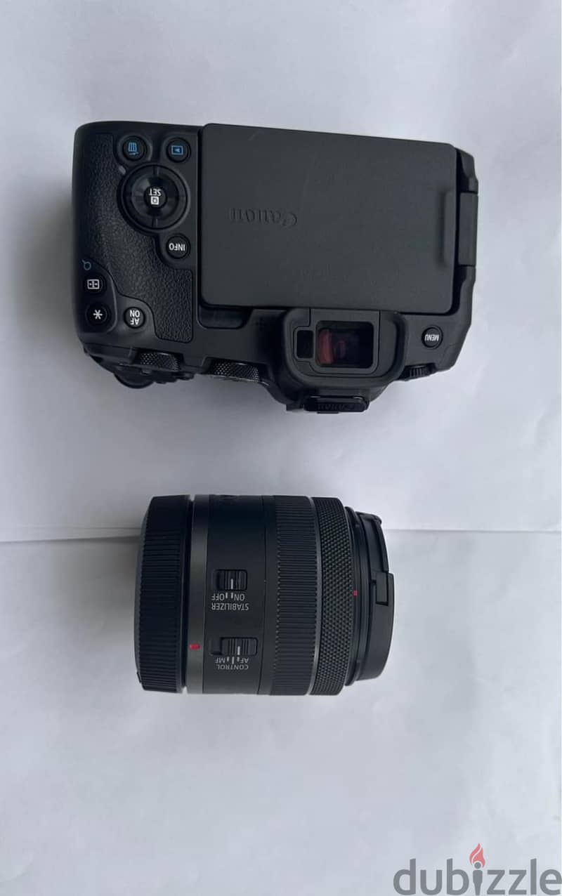 Canon EOS R8 Mirrorless Camera with RF 1