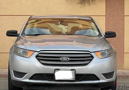 Ford Taurus 2015