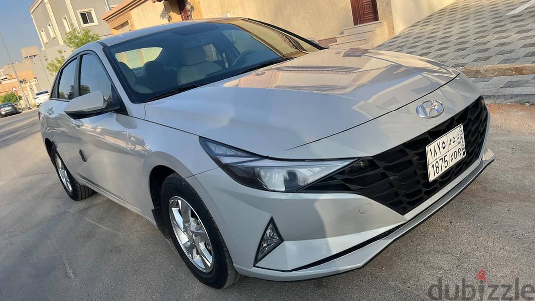 Hyundai Elantra 2023 basis 0