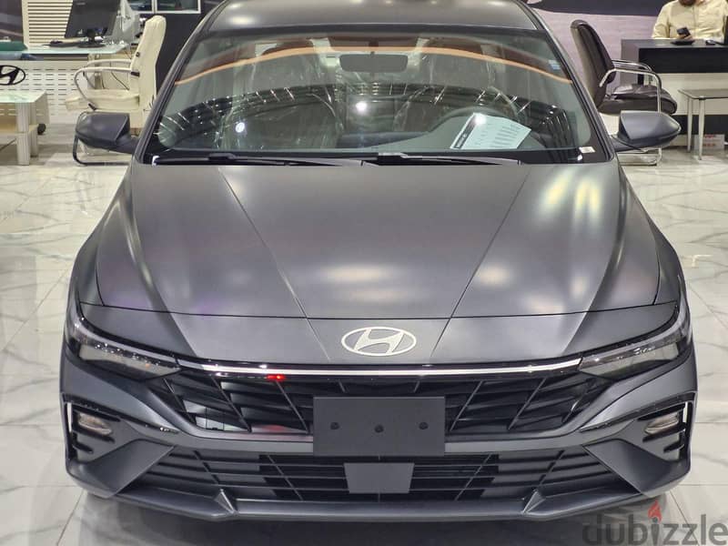 Hyundai Elantra 2025 0