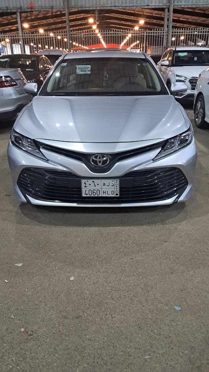 Toyota Camry 2020 0