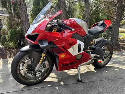 2024 Ducati PANIGALE V4 R