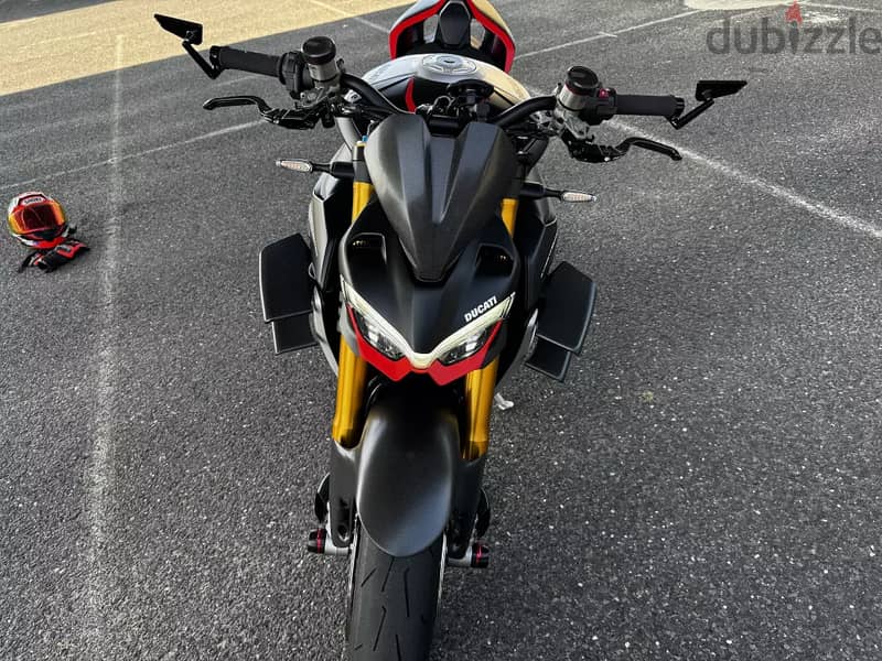 2023 Ducati STREETFIGHTER 2