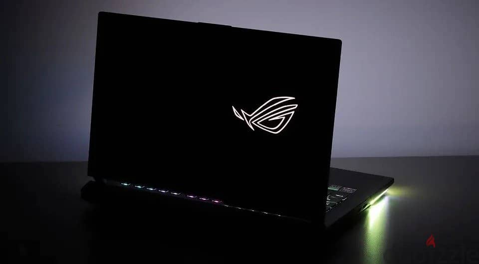 Asus ROG Strix Intel core i7 11 th Gen. 32 GB SSD 1 TB 1 Year warrant 7