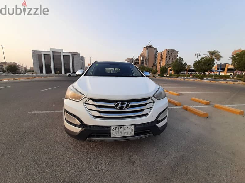 Hyundai Santa Fe 2016 All Wheel Drive, No Accident, Excellent Conditio 0