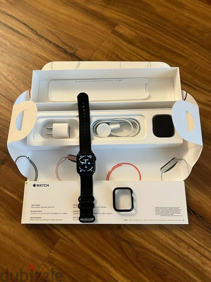 Apple Watch Series 7 - 41mm 45mm GPS Only & Cellular / Airpod 1