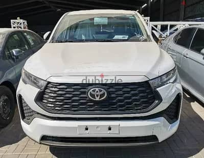 Toyota Innova 2024