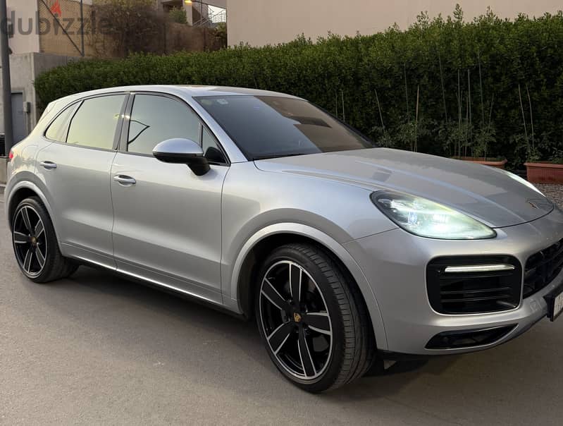 Porsche Cayenne S | Immaculate | only 39k km with extended warranty 0