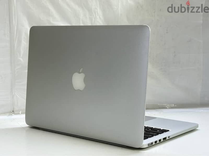 Apple MacBook Pro 2021 m1 14 inch 16 gb ram and 512 ssd 4