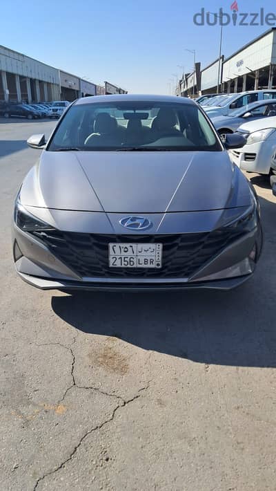 Hyundai Elantra 2022