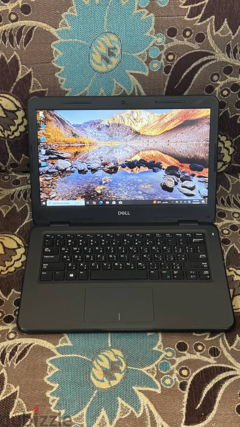 Dell Latitude 3300 Intel Core i3 Touchscreen Professional Laptop 0