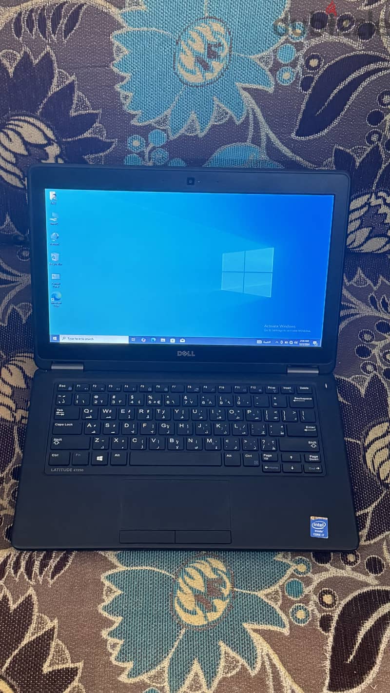 Dell Latitude E7250 Core i7  Professional Laptop. 0