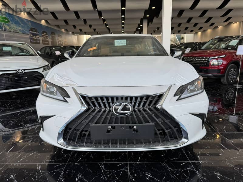 Lexus ES300h 2024 0