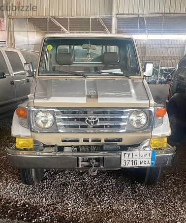 Toyota Land Cruiser Pickup 2004 0