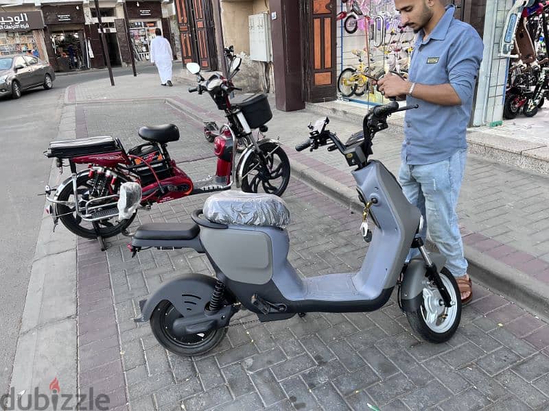 electric scooter 0