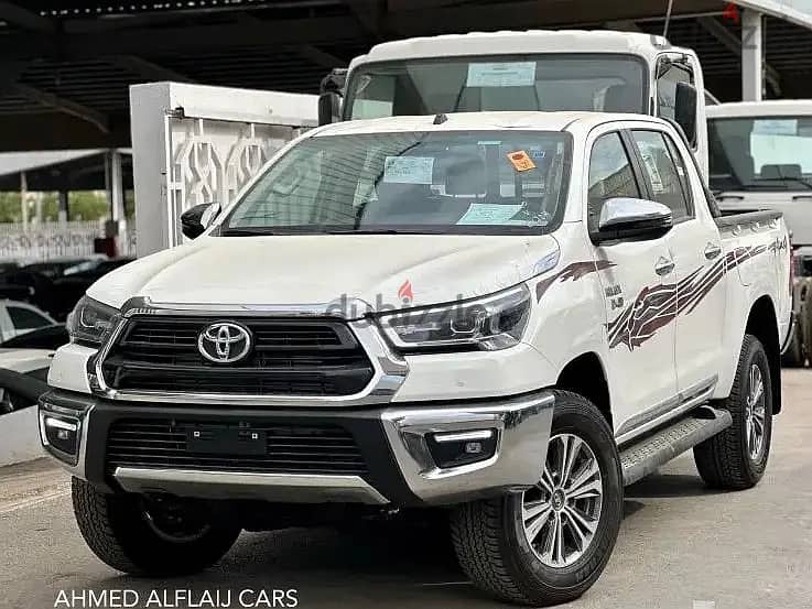 تويوتا هيلوكس 2024 S-GLX D-4D 4x4 0